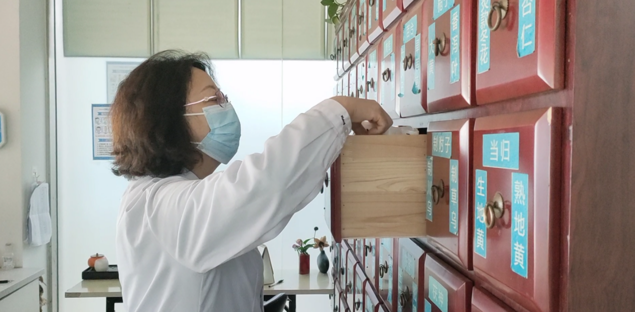 大医精诚三十载——记中医脑病专家孙虹的学术人生