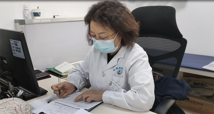 大医精诚三十载——记中医脑病专家孙虹的学术人生