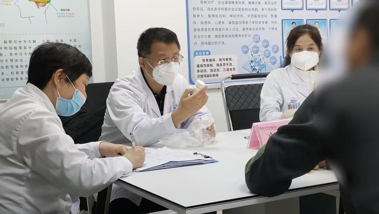 会诊纪实：在高伟工作站，我们见证了希望与重生